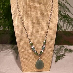 GREEN NECKLACE